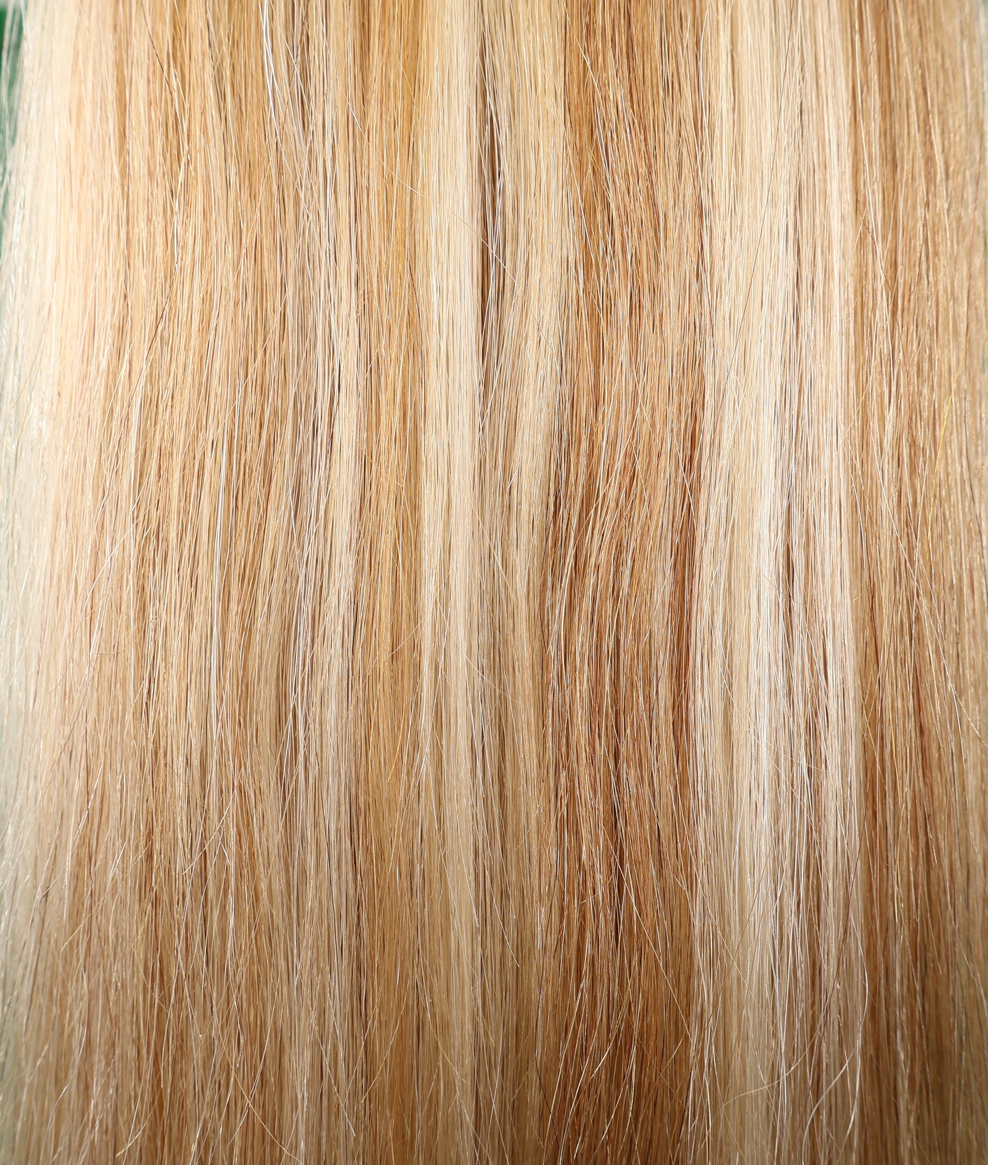 Pre-bonded Tape Hair Extensions 18–22 Inch | 40 Pieces | Echo Signature | 100% Human Hair