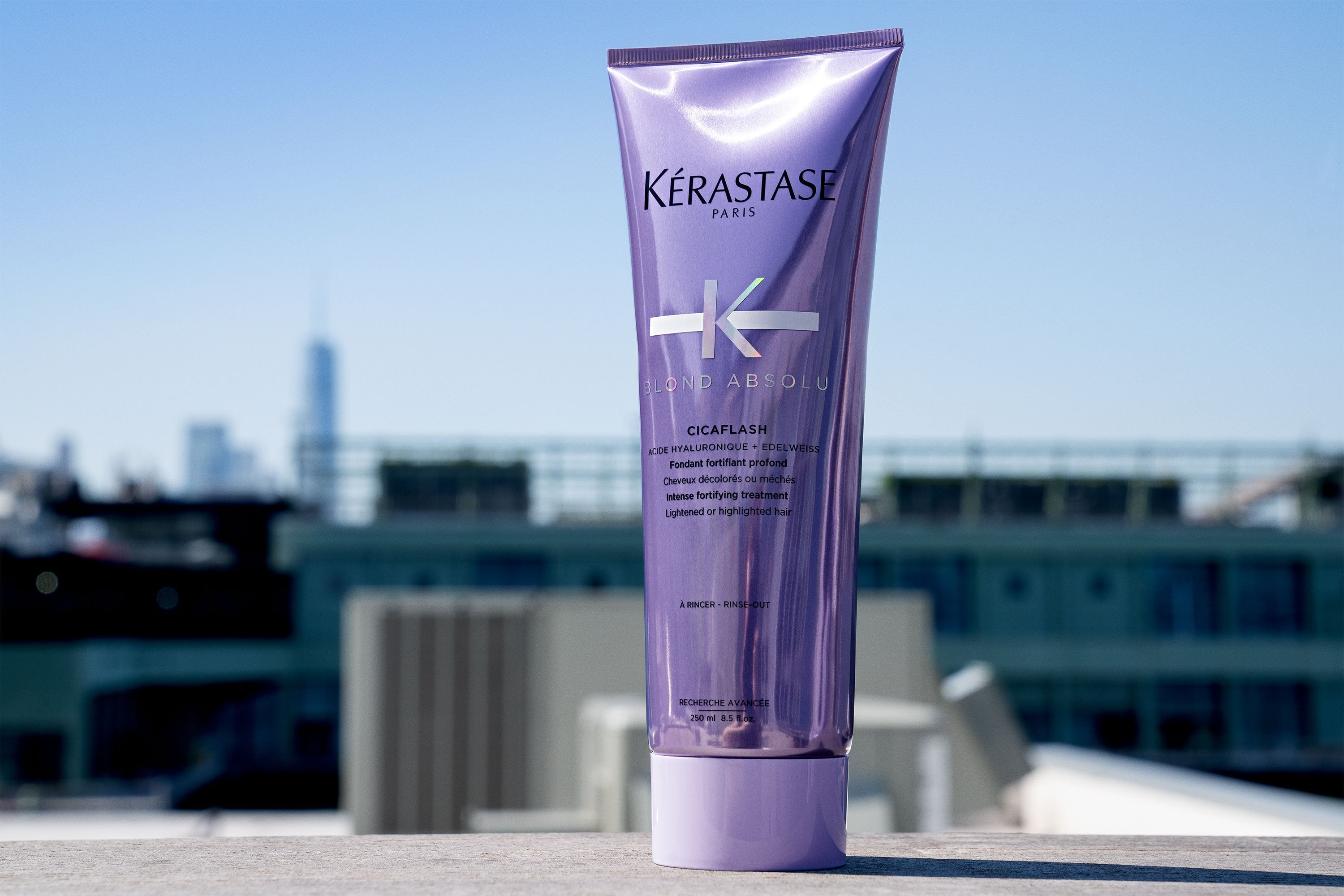 KERASTASE - BLOND ABSOLU BLOND FONDANT CICAFLASH CONDITIONER 250ML-The Cosmetologist beauty salon hull selling hair extensions