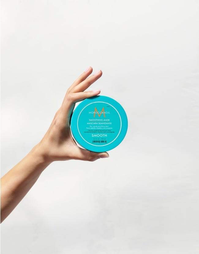 Moroccanoil Smoothing Mask 250ml-The Cosmetologist beauty salon hull selling hair extensions